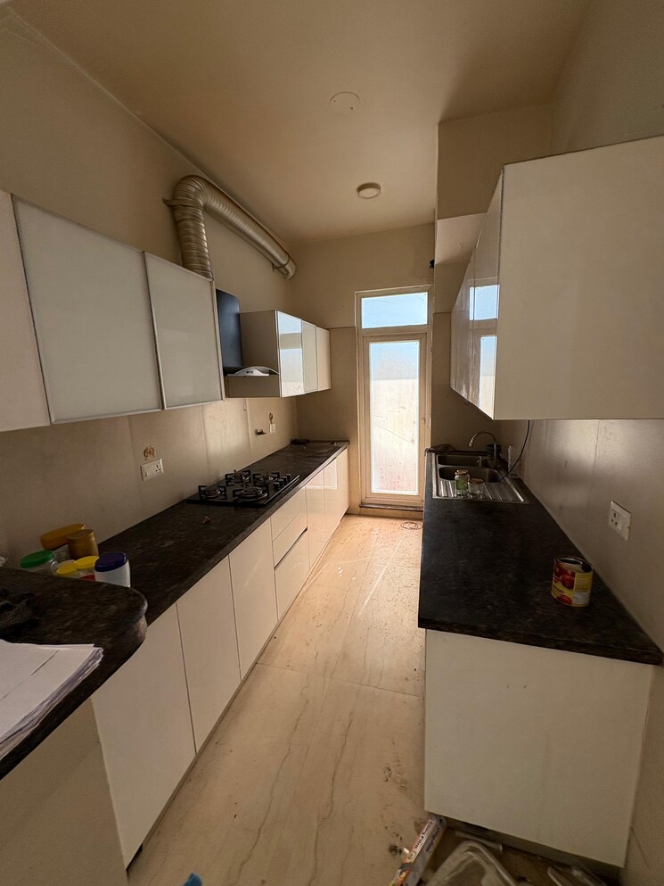 Kitchen, vatika-lifestyle-homes 3 Bedroom 1750 Sq.Ft. Builder Floor In Sector 83 Gurgaon 8979563