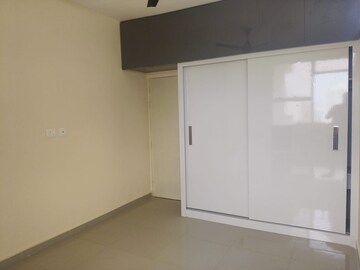 Room in 2 BHK Apartment at Signature Global Proxima, Sector 89 – for Rent