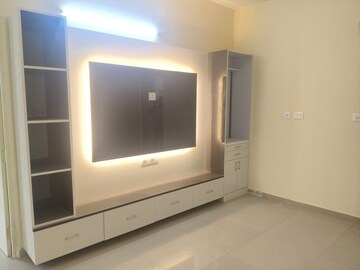Room in 2 BHK Apartment at Signature Global Proxima, Sector 89 – for Rent
