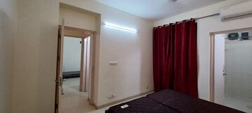 Room in 3.5 BHK Apartment at SS The Leaf, Sector 85 – for Rent
