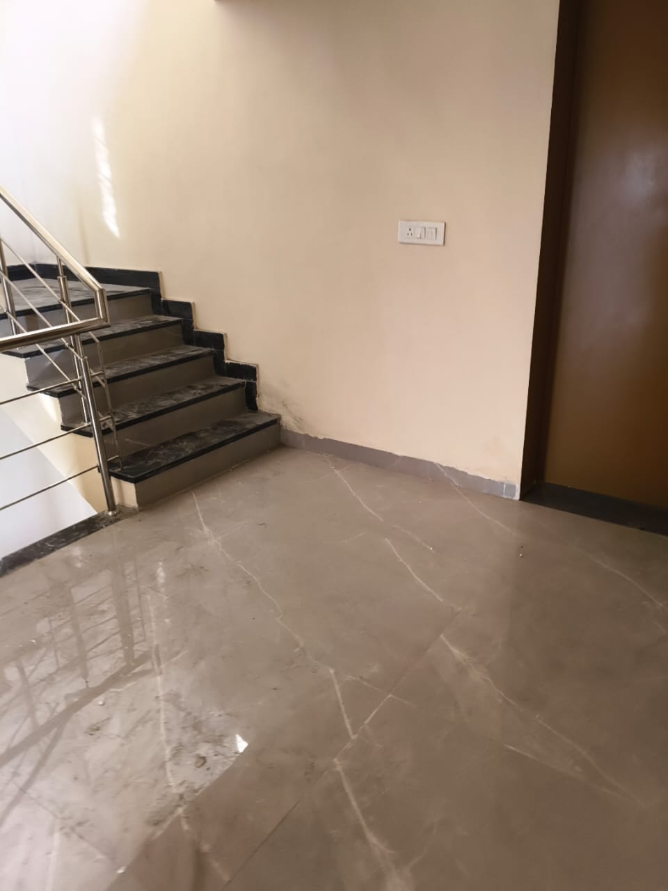 5 BHK + Servant Room,Extra Room 5500 Sq.Ft. Penthouse in Logix Blossom County