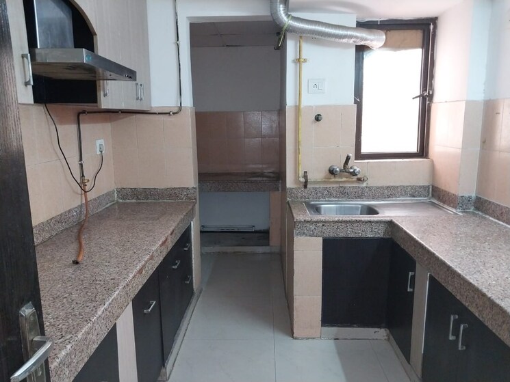 Kitchen, logix-blossom-county 2.5 Bedroom 1418 Sq.Ft. Apartment In Sector 137 Noida 8979639