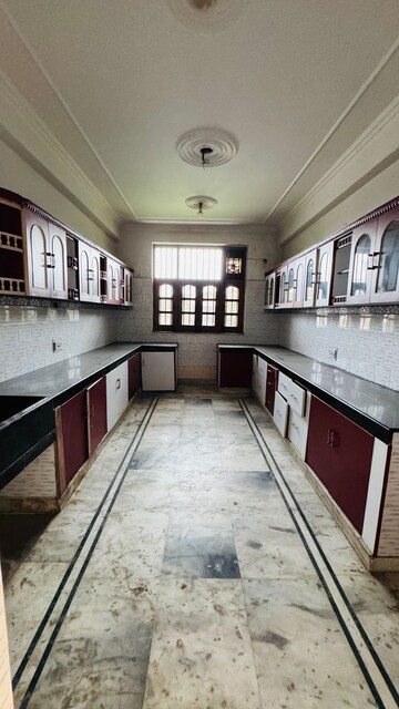 Kitchen in 6+ BHK Villa at Sector 21b – for Rent