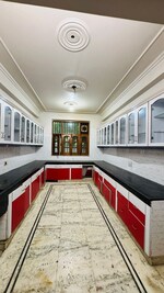 6+ BHK + Pooja Room,Servant Room,Extra Room 1000 Sq.Yd. Villa in Sector 21B