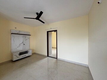 Room in 1 BHK Builder Floor at Koramangala – for Rent