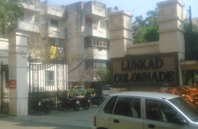 2 BHK + Extra Room Apartment For Sale in Lunkad Colonnade I