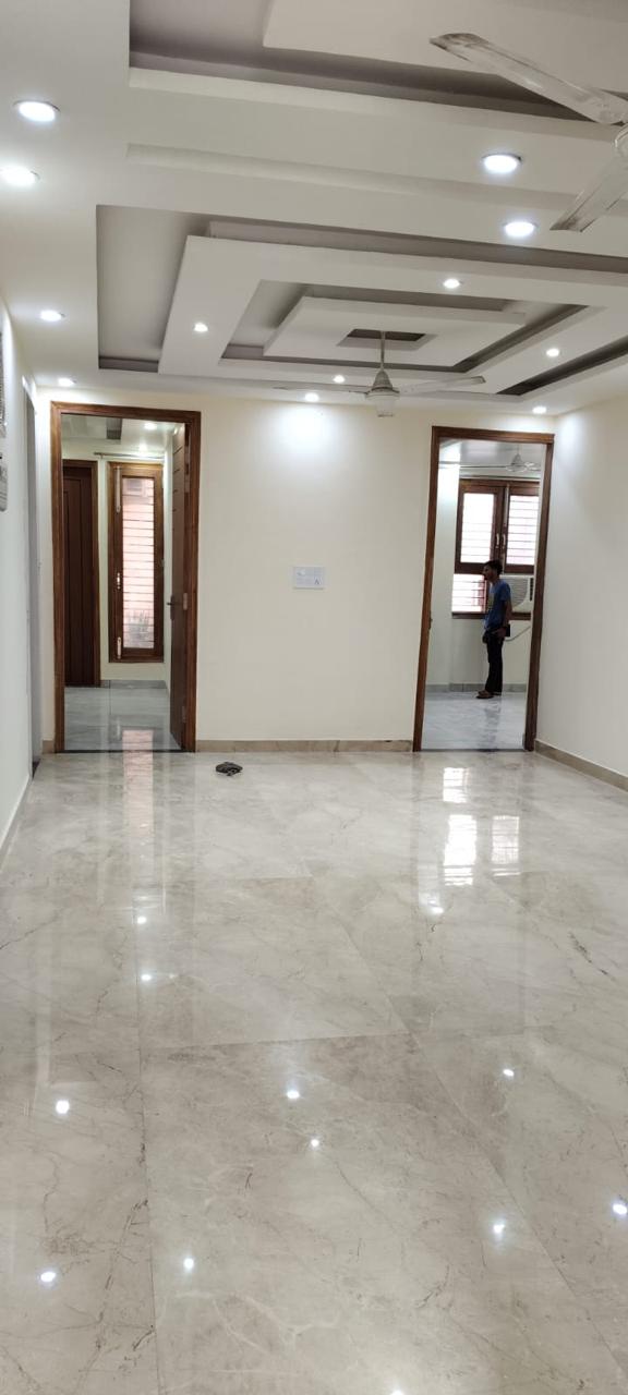 3 BHK + Extra Room Builder Floor For Sale in Unitech South City 1