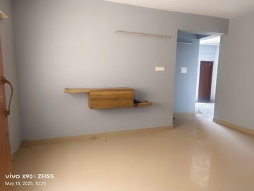 Room in 2 BHK Apartment at Sri Sai Enclave Horamavu, Horamavu – for Rent