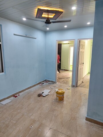Room in 2 BHK Apartment at Gulmohur Garden, Raj Nagar Extension – for Rent