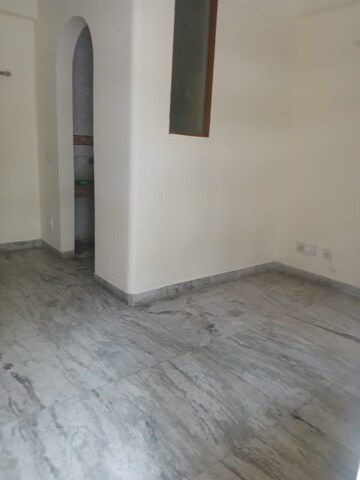 Room in 1.5 BHK Independent House at Sector 19 – for Rent