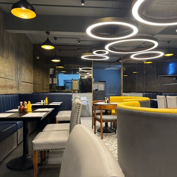 Team Area in  Shop at Jubilee Hills – for Rent