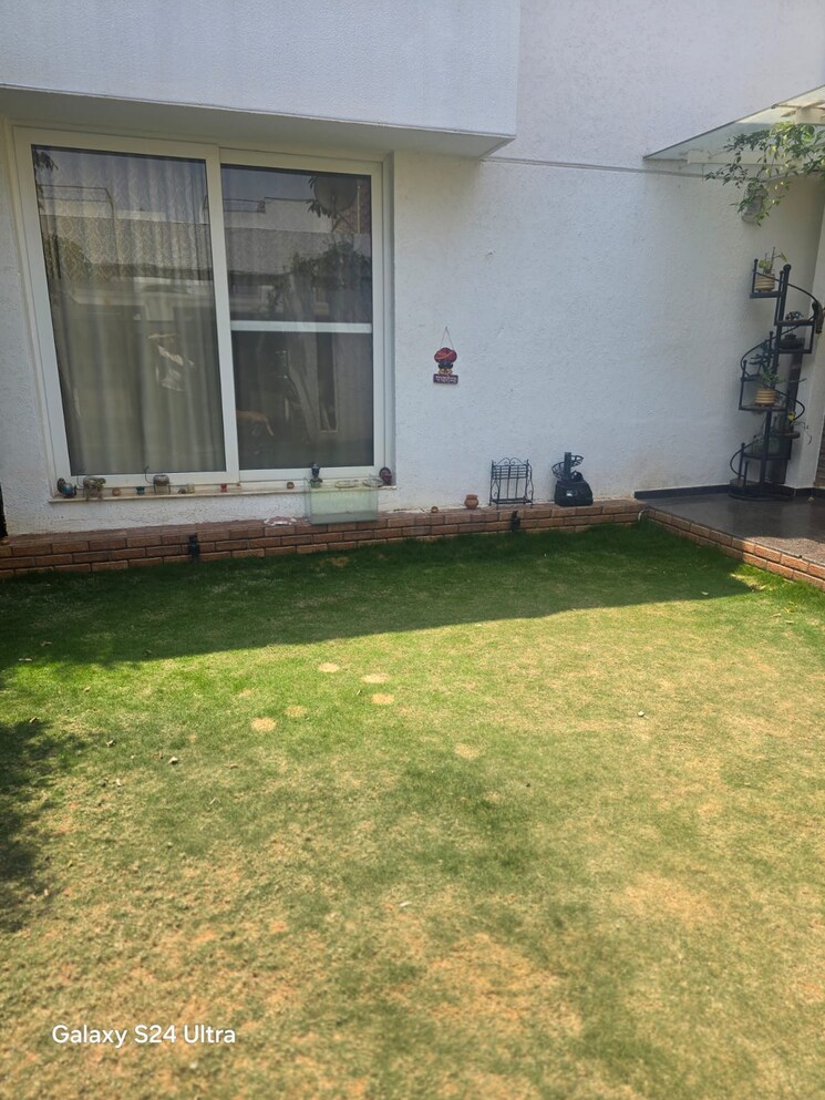 Garden, sterling-villa-grande 4 Bedroom 3500 Sq.Ft. Villa In Whitefield Bangalore 8979830