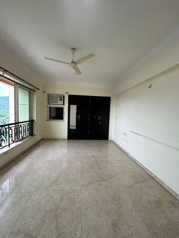 4 BHK Apartment For Rent in Hiranandani Meadows, Manpada