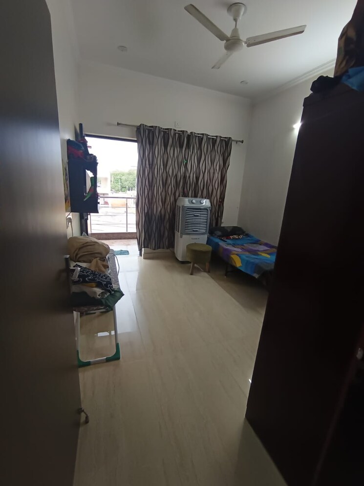 Team Area, sector 45 3 Bedroom 1800 Sq.Ft. Builder Floor In Sector 45 Gurgaon 8979877