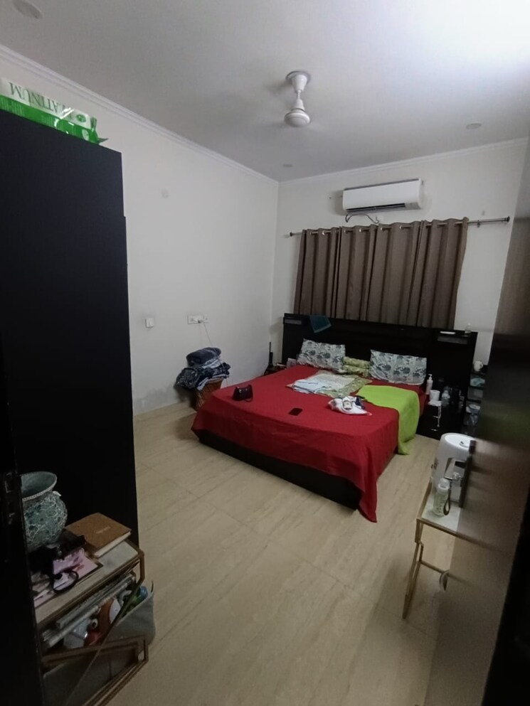 Bedroom, sector 45 3 Bedroom 1800 Sq.Ft. Builder Floor In Sector 45 Gurgaon 8979877