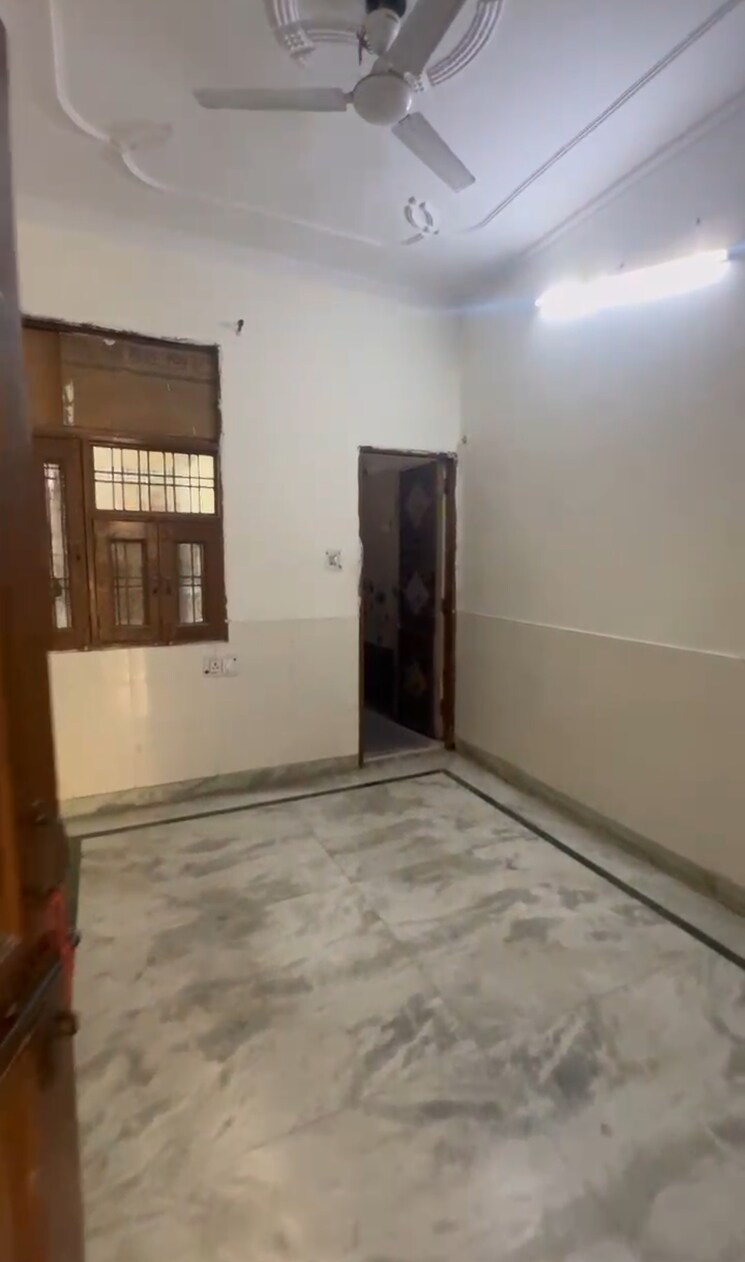 Room, sector 21d 2 Bedroom 108 Sq.Ft. Builder Floor In Sector 21d Faridabad 8979891