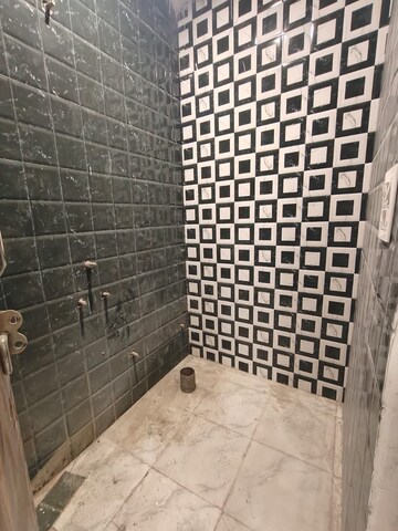 Bathroom in 2 BHK Builder Floor at Saket – for Rent