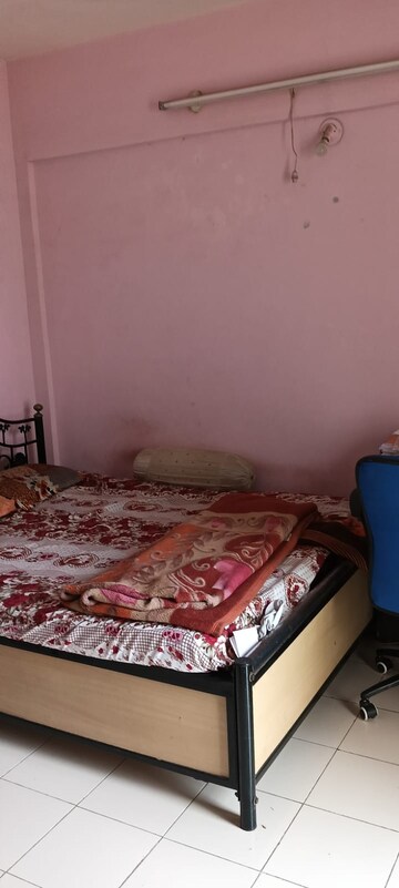 Bedroom in 3.5 BHK Apartment at Kolte Maestros, Wanowrie – for Rent