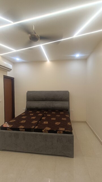 Bedroom in 1 RK Builder Floor at Sector 56 – for Rent