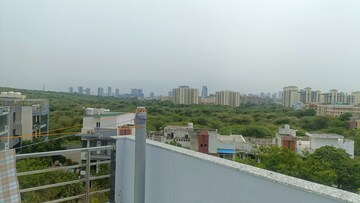 Balcony in 1 RK Builder Floor at Sector 56 – for Rent