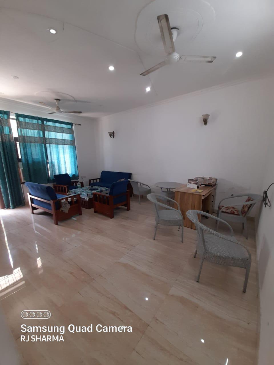 2 BHK Builder Floor For Rent in Sector 45