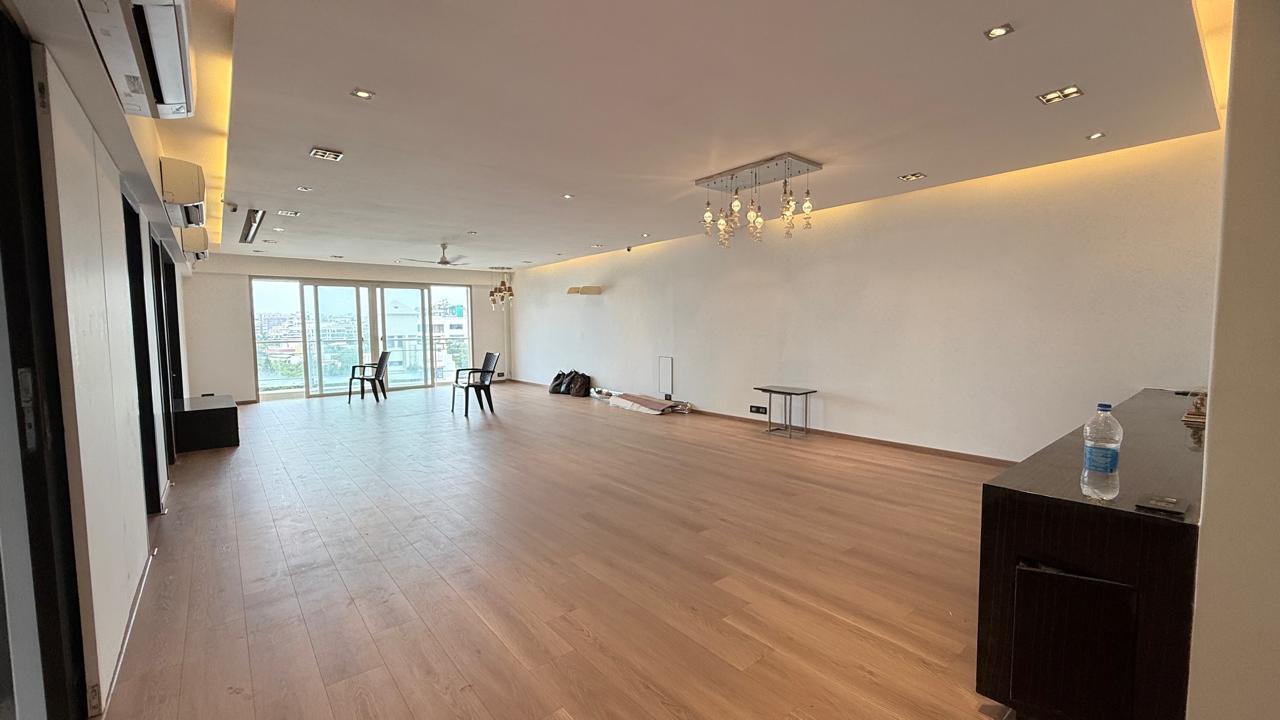 4 BHK Apartment For Sale in Kalpataru Solitaire