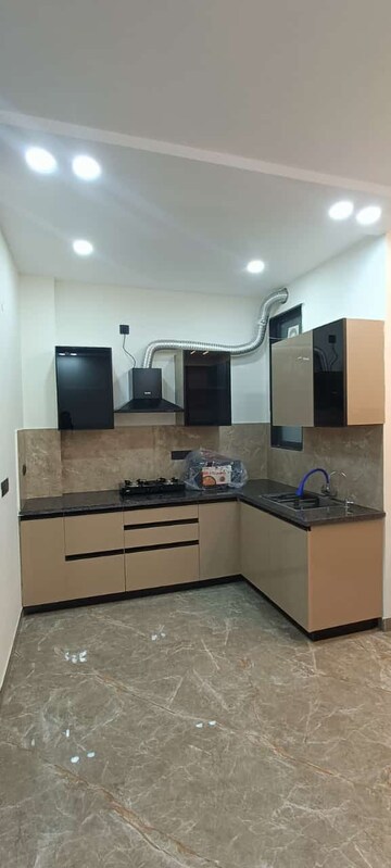 Kitchen in 1 BHK Builder Floor at Sushant Lok I – for Rent