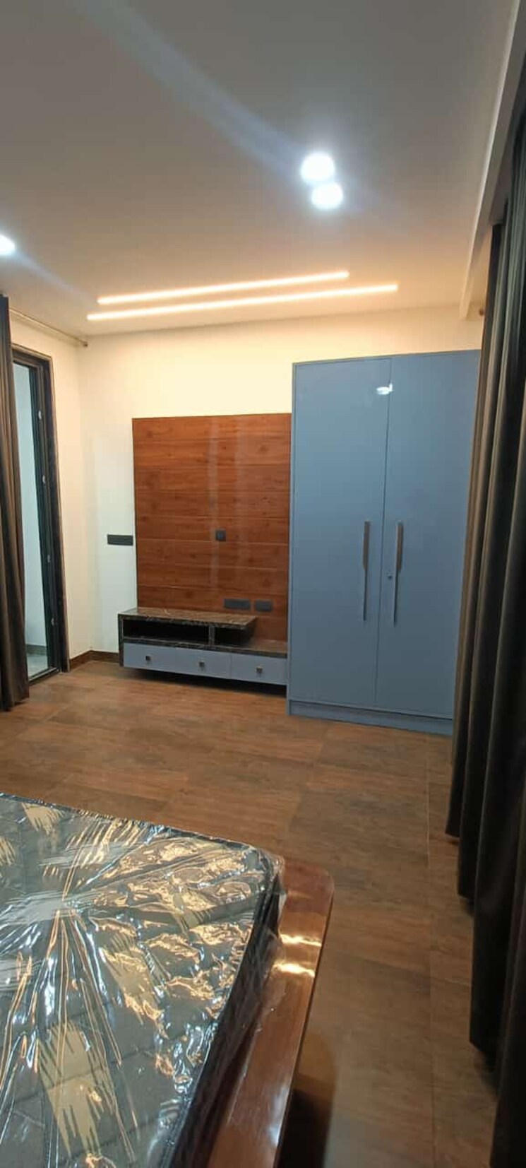 Bedroom, sushant lok i 1 Bedroom 1400 Sq.Ft. Builder Floor In Sushant Lok I Gurgaon 8979953