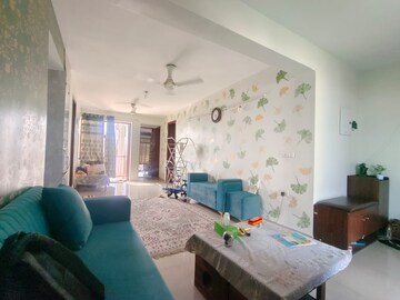 Living Room in 3 BHK Apartment at Milakpur Goojar – for Rent