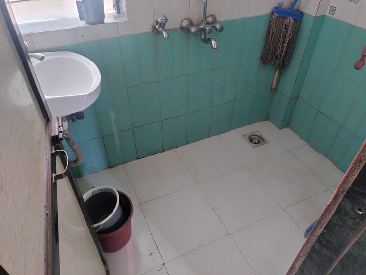 Bathroom, sai-baba-vihar-complex 1 Bedroom 400 Sq.Ft. Apartment In Ghodbunder Road Thane 8979965
