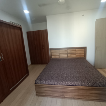 Bedroom in 3 BHK Apartment at Lodha Enchante, Wadala Truck Terminal – for Rent