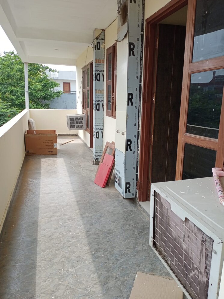Balcony, sector 57 2 Bedroom 1250 Sq.Ft. Builder Floor In Sector 57 Gurgaon 8979975