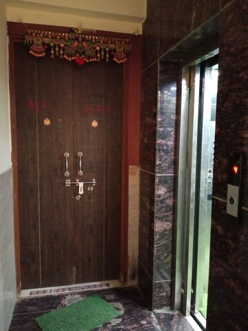 Building Lobby in 2 BHK Builder Floor at Sector 57 – for Rent