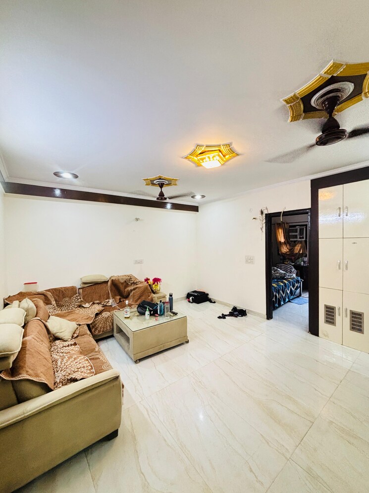 undefined, sector 52 3 Bedroom 1900 Sq.Ft. Builder Floor In Sector 52 Gurgaon 8979993