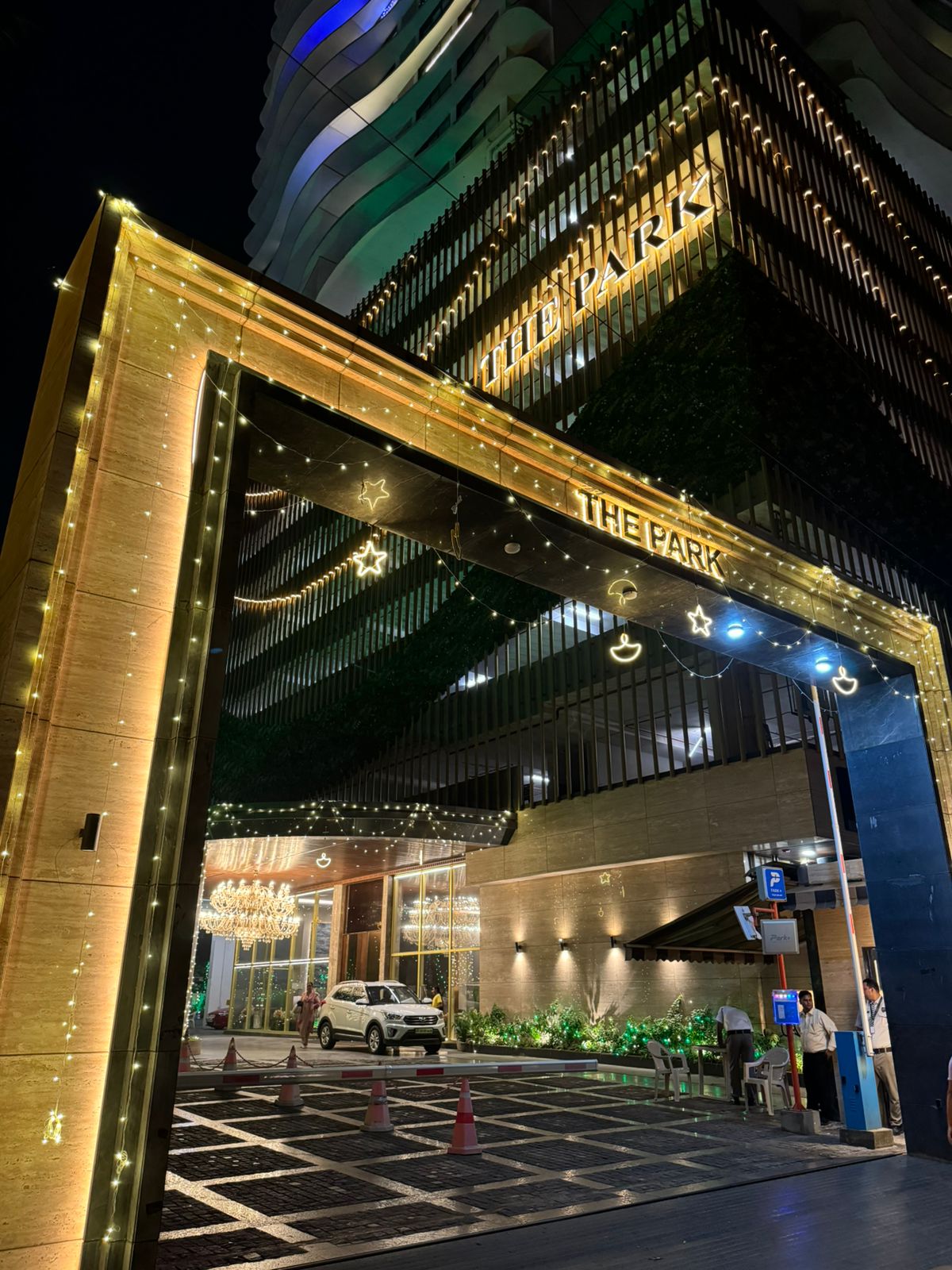 6 BHK Apartment For Sale in The Park Residency Andheri