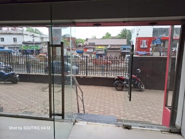  Showroom For Rent in Mominpur
