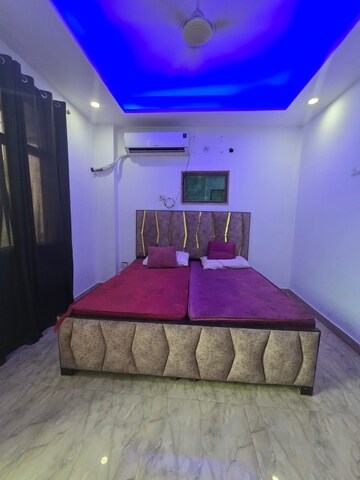 Bedroom in 1 BHK Builder Floor at Saket – for Rent