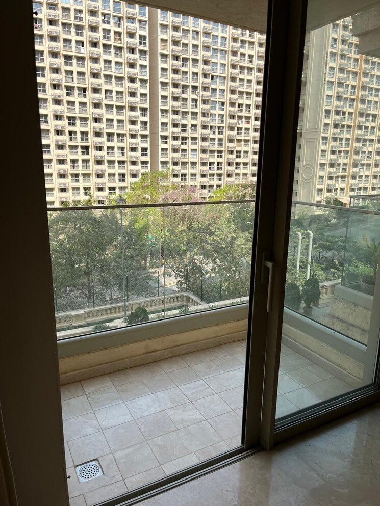 Balcony, hiranandani-castle-rock 2 Bedroom 932 Sq.Ft. Apartment In Powai Mumbai 8980004