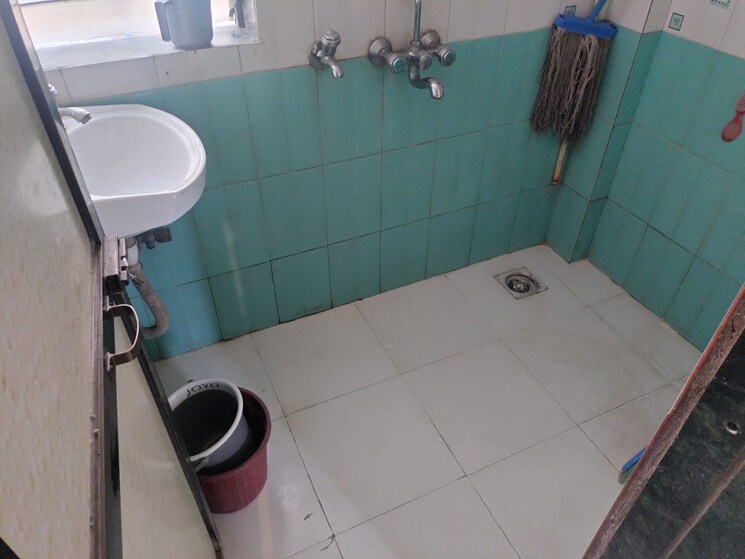 Bathroom, sai-baba-vihar-complex 1 Bedroom 400 Sq.Ft. Apartment In Ghodbunder Road Thane 8980060