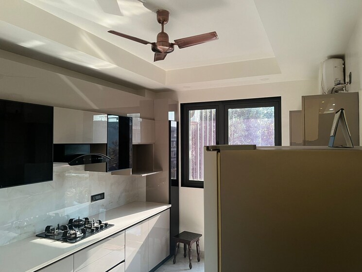 Kitchen, sector 40 3 Bedroom 2500 Sq.Ft. Builder Floor In Sector 40 Gurgaon 8980050