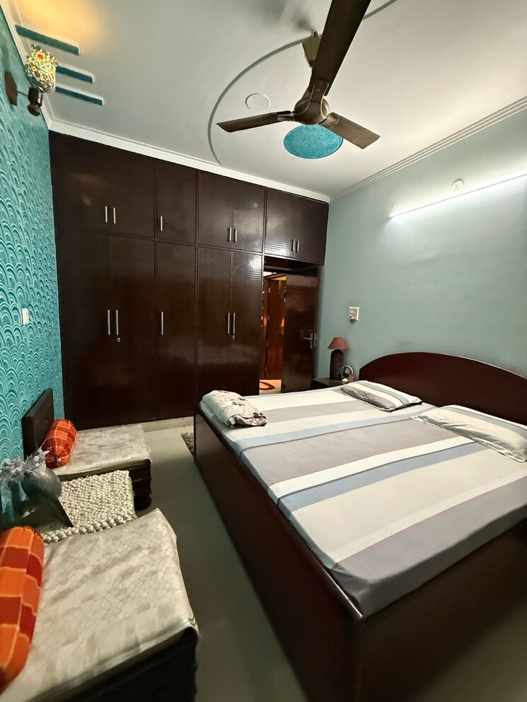 Bedroom, shri-keshav-kunj-apartments 3 Bedroom 1700 Sq.Ft. Apartment In Sector 17 Dwarka Delhi 8980024