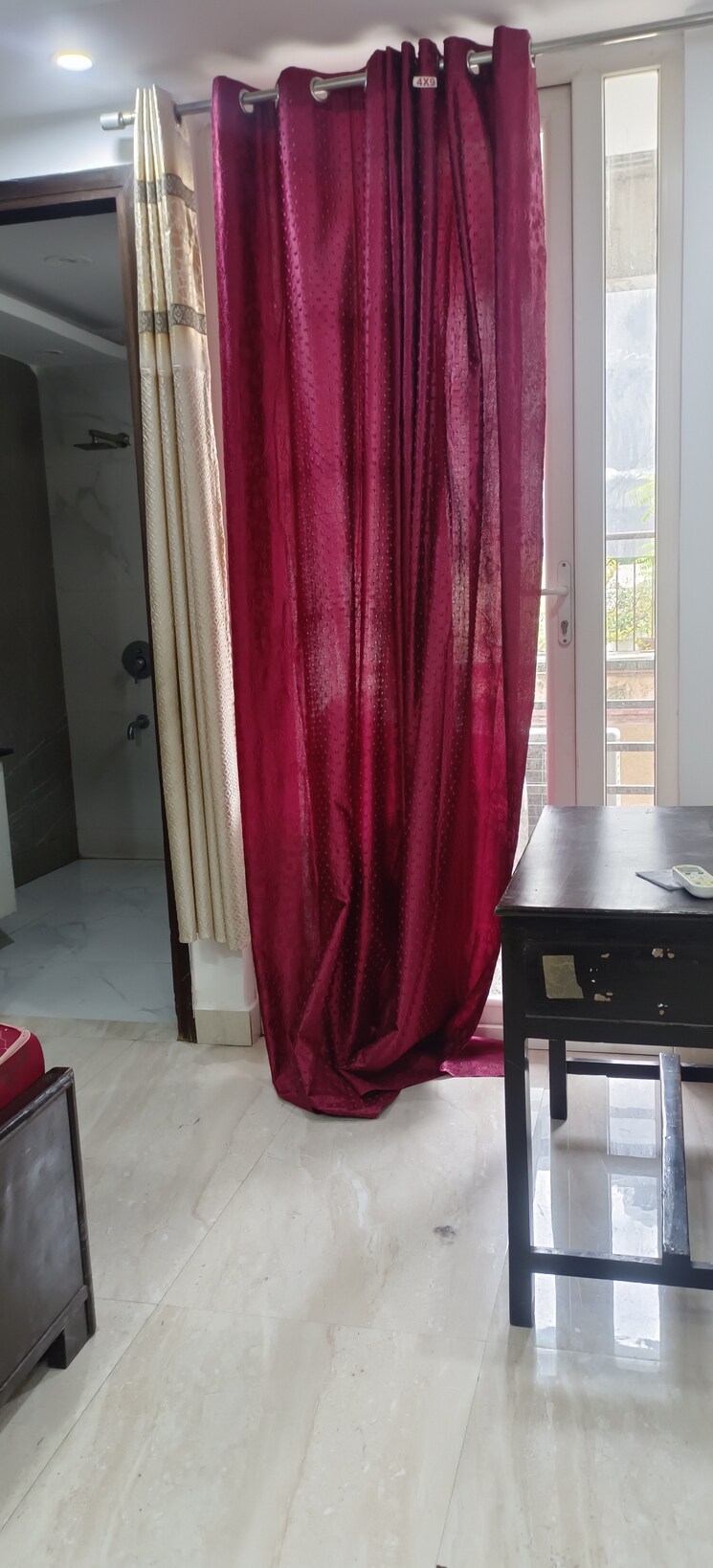 Living Room, freedom fighters enclave 3 Bedroom 1450 Sq.Ft. Builder Floor In Freedom Fighters Enclave Delhi 8980068