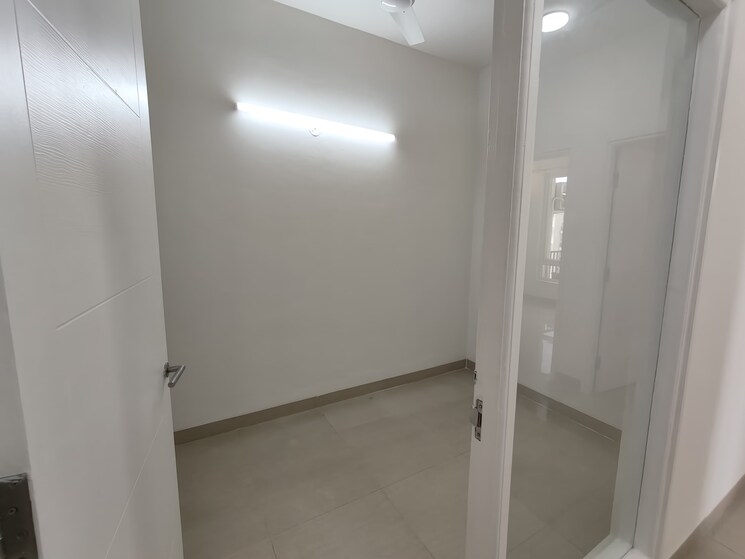 Room, emaar-emerald-estate 3 Bedroom 1395 Sq.Ft. Apartment In Sector 65 Gurgaon 8980084