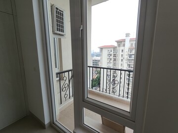 Room in 3 BHK Apartment at Emaar Emerald Estate, Sector 65 – for Rent