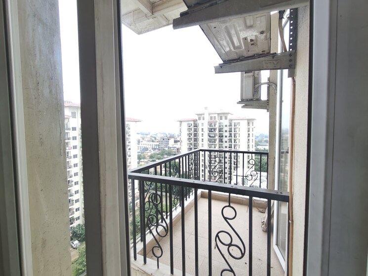Balcony, emaar-emerald-estate 3 Bedroom 1395 Sq.Ft. Apartment In Sector 65 Gurgaon 8980084