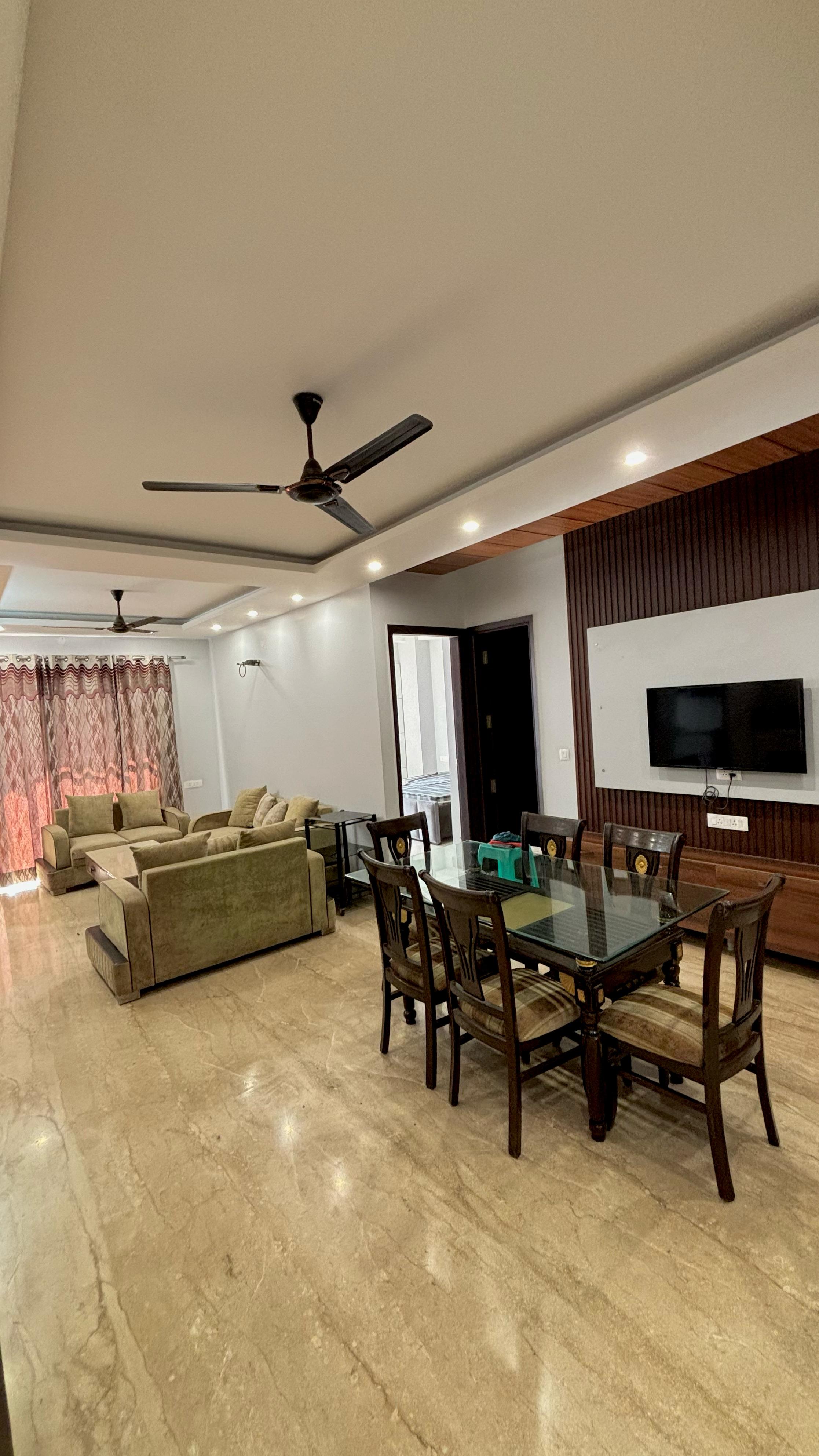 3 BHK Builder Floor For Rent in Sector 46