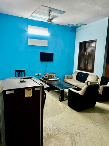 Living Room in  Pg at Indrapuram – for Rent
