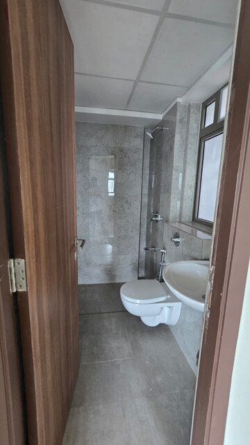 Bathroom in 3.5 BHK Apartment at Sheth Irene, Malad West – for Rent
