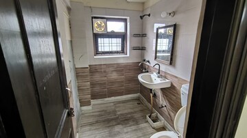 Balcony in 1 BHK Independent House at Sector 36 – for Rent