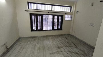 Room in 1 BHK Independent House at Sector 36 – for Rent